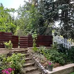 Mandula Apartman *