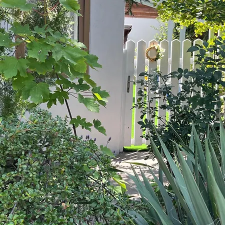 Mandula Vendeghaz Apartament
