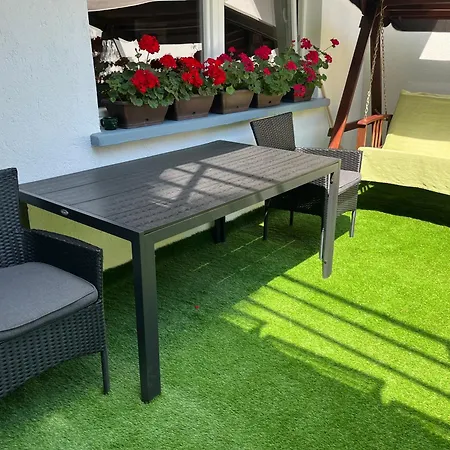 Mandula Vendeghaz Apartament