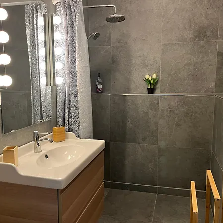 Mandula Vendeghaz Apartament *